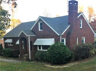 1428 W Harrison St, Reidsville, NC 27320