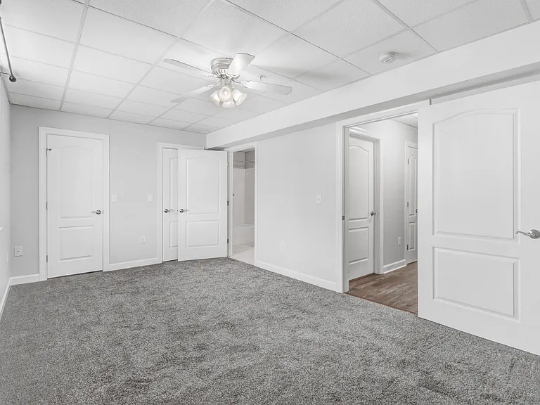 118 W Mulberry St — Photo 10