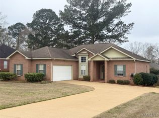 225 Twin Oaks Ln, Wetumpka, AL 36093