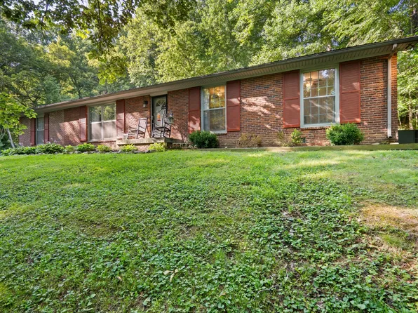 418 Winding Way Rd, Clarksville, TN 37043
