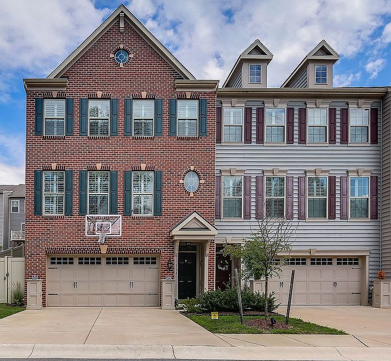 1st image of 214 Admirals Ct