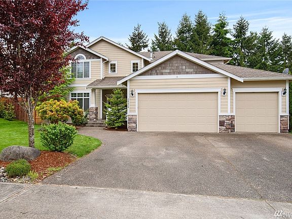 2nd image of 20528 193rd Ave E