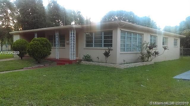1st image of 905 NE 144th St