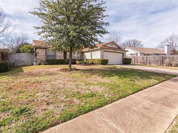 3rd image of 5705 Maurie Dr