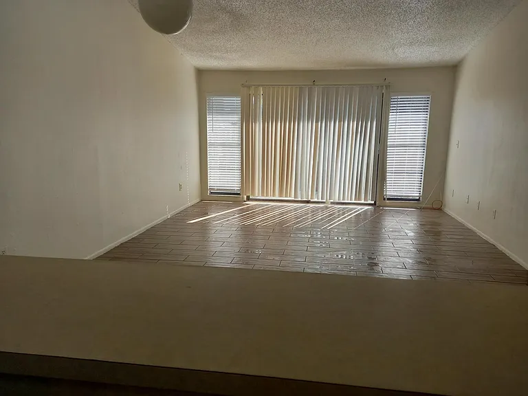 2927 Kelly Ridge Ln — Photo 10