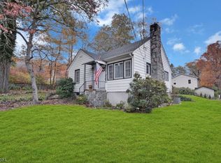 25 Maple Rd, Ringwood, NJ 07456