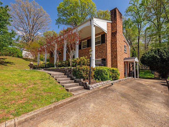 2nd image of 4704 Oakdale Dr