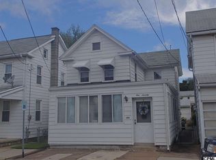 170 Penn St, Highspire, PA 17034