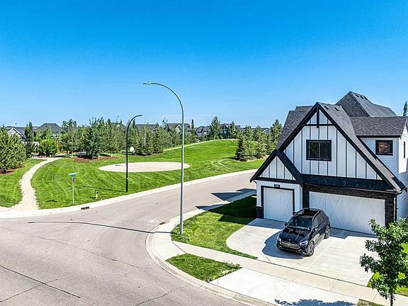 3rd image of 1209 NE Coopers Dr SW