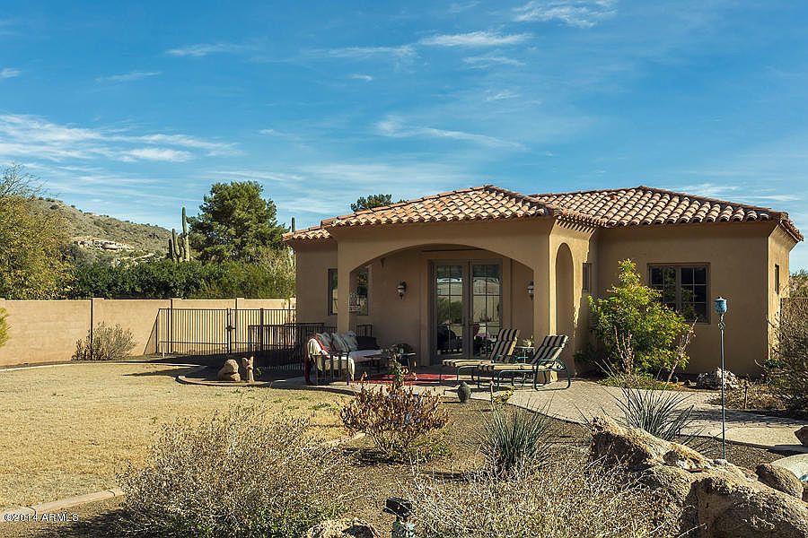 1st image of 6048 E Lincoln Dr