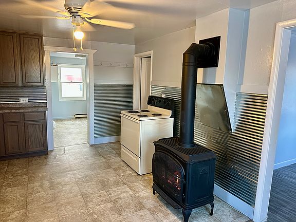 3rd image of 3146 W Main St