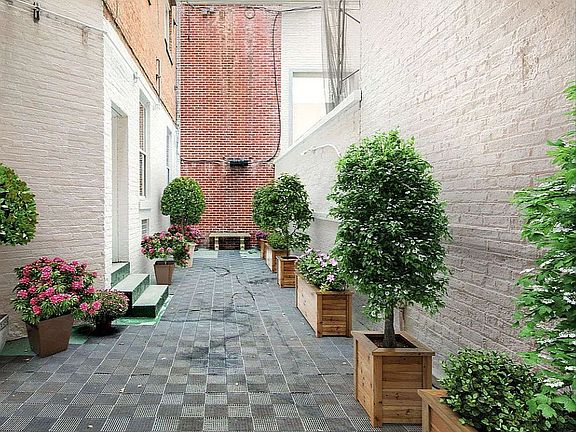 3rd image of 14 E 73rd St #Townhouse