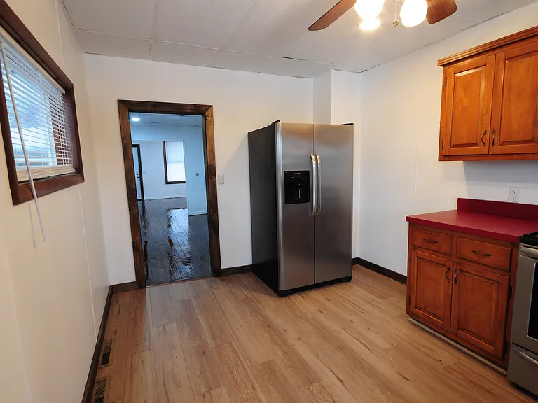 16 S Walnut St #16 — Photo 3