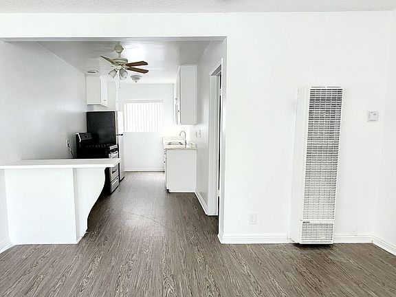 3rd image of 845 Victor Ave APT 5