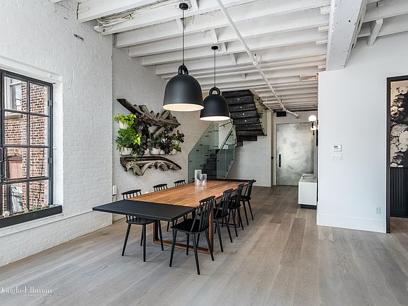 2nd image of 55 Prince St APT 5R