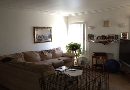 4th image of 525 W 98th St