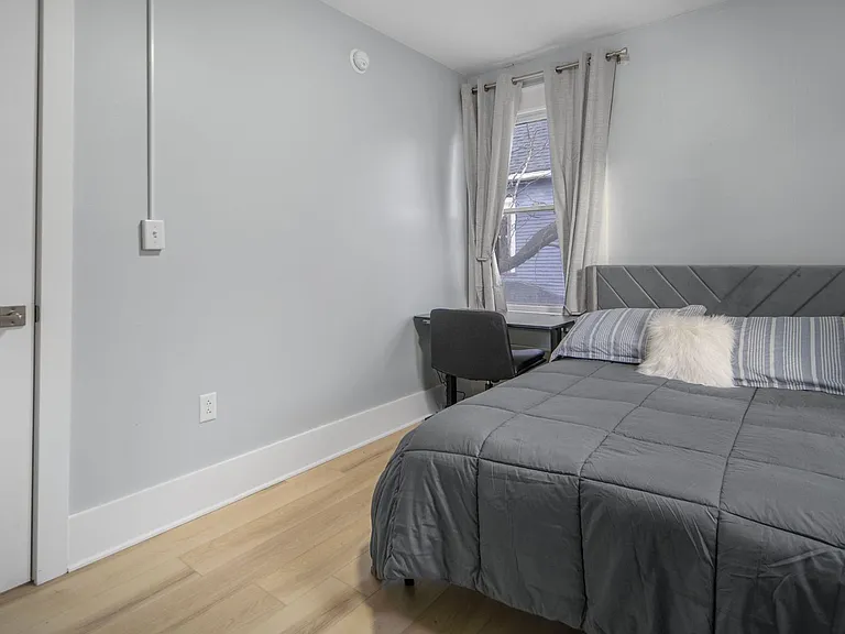 104 Harvard Pl — Photo 145