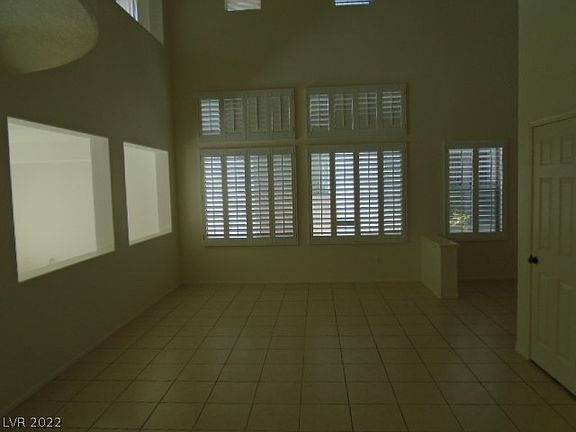4th image of 5579 Valley Mill St #0