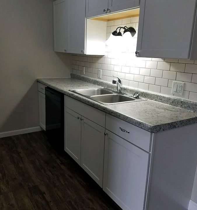 1st image of 903 Newell Ave