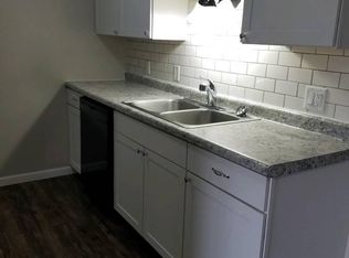903 Newell Ave, Muscatine, IA 52761