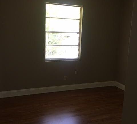 4th image of 271 E Olive Ave #2