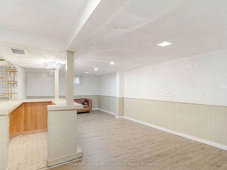 1669 Alwin Cir — Photo 26