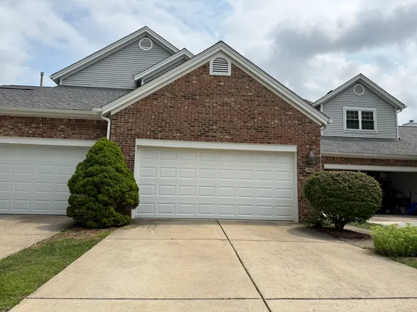 4356 Pine Ridge Ct, Ann Arbor, MI 48105