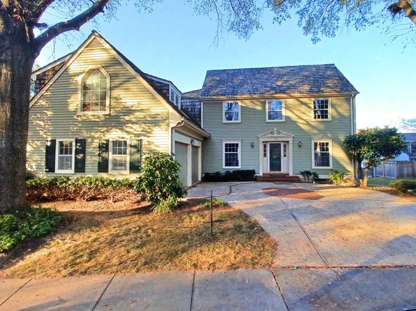 111 Billingsgate Ln