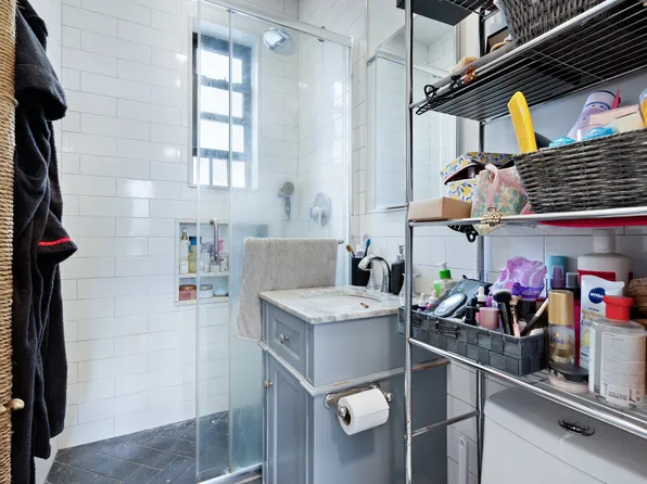 21-15 33rd Street image 7 of 13