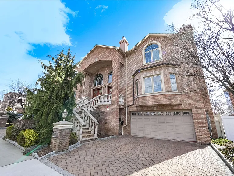 2132 Linwood Ave #C — Photo 17