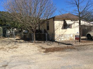 141 Whispering Woods Loop, Kerrville, TX 78028