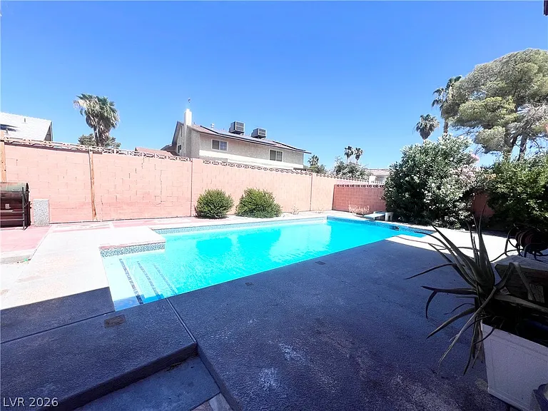 5009 Mesa View Dr — Photo 39
