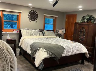 68 Greene St, Hopedale, MA 01747