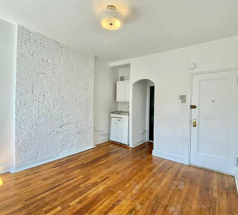 1st image of 763 Washington St APT 20