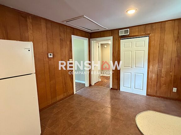 5th image of 1816 E Mitchell St