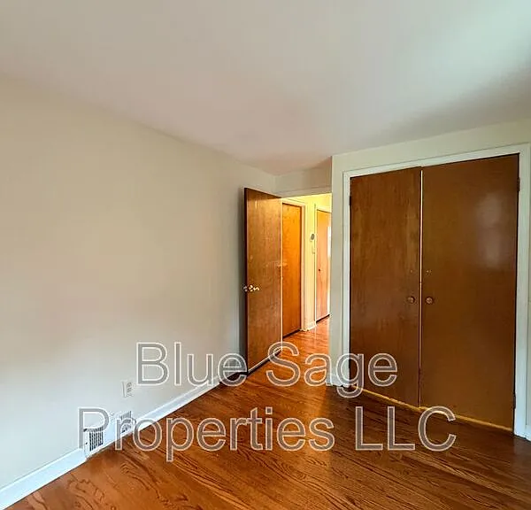 4419 Rosemont Ave #1 — Photo 17