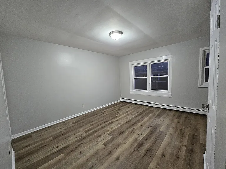 386 Stuyvesant Ave #24-A — Photo 1