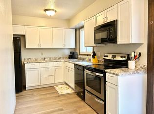 790 33rd Ave APT 1, Marion, IA 52302