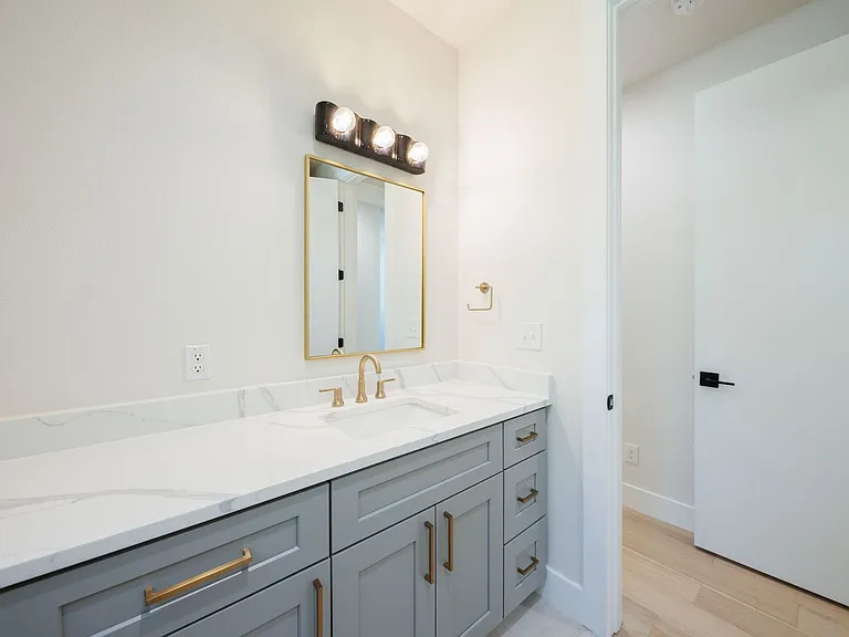 6315 Del Monte Rd #A — Photo 21