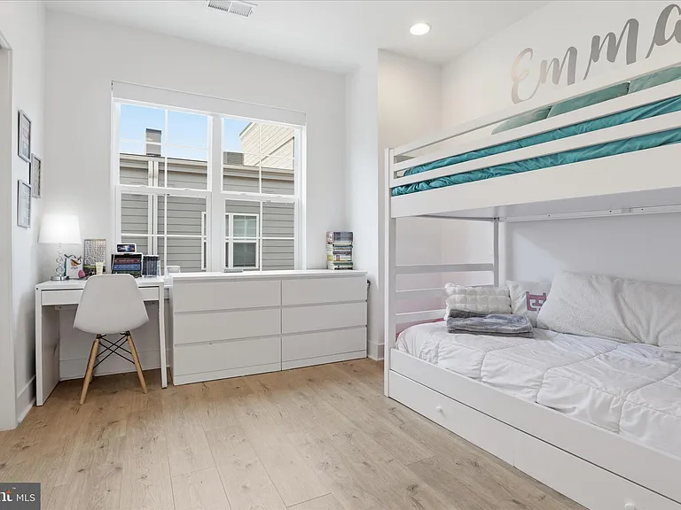 7331 Blade Dr — Photo 20