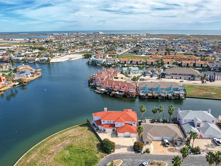15410 Grass Cay Ct — Photo 10
