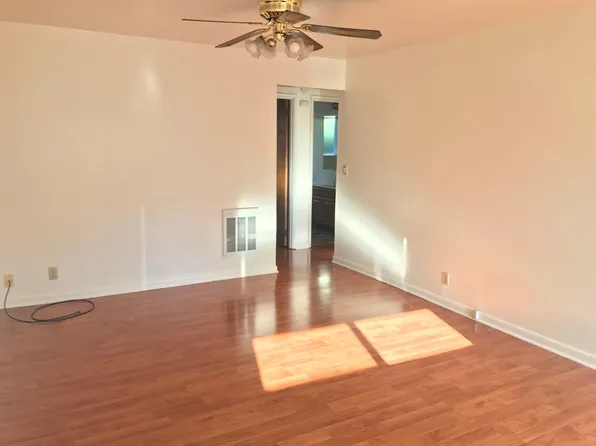 2419 S Graham St #B6, Seattle, WA 98108