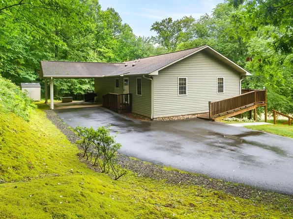 3318 Old Highway 64 E, Hayesville, NC 28904