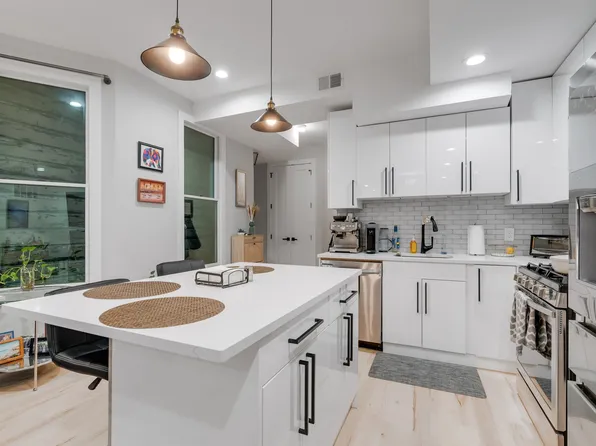 287 Webster Avenue image 7 of 21