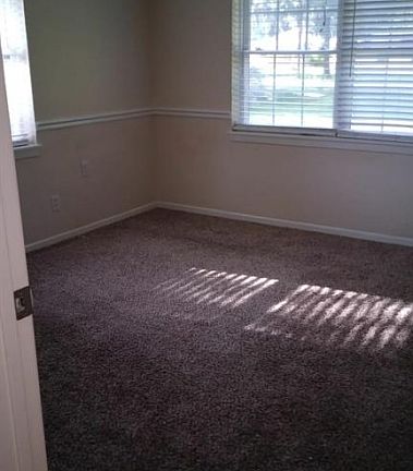 5th image of 13102 Vernon Dr