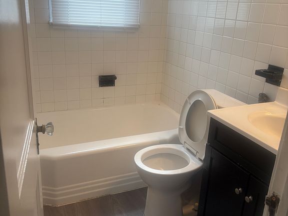2nd image of 1903 Ridge Pl SE