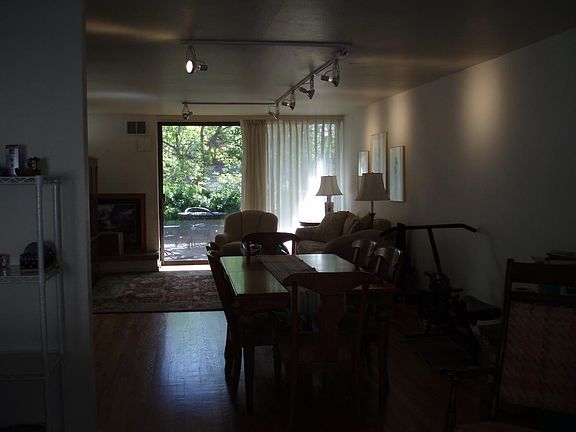 4th image of 459 N Columbine St