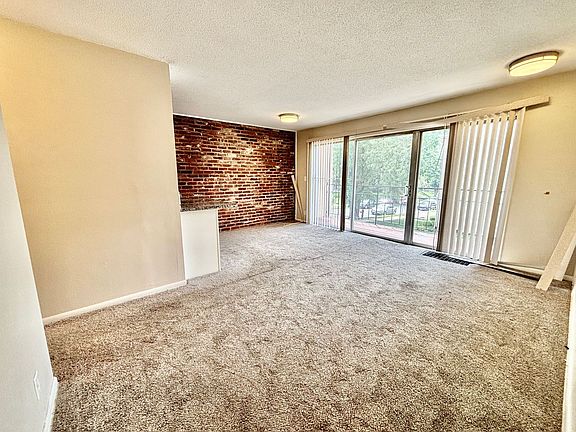 3rd image of 4414 Jarboe St APT 3