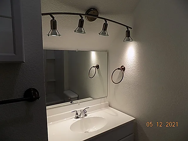 803 E Bird Ave #B — Photo 8