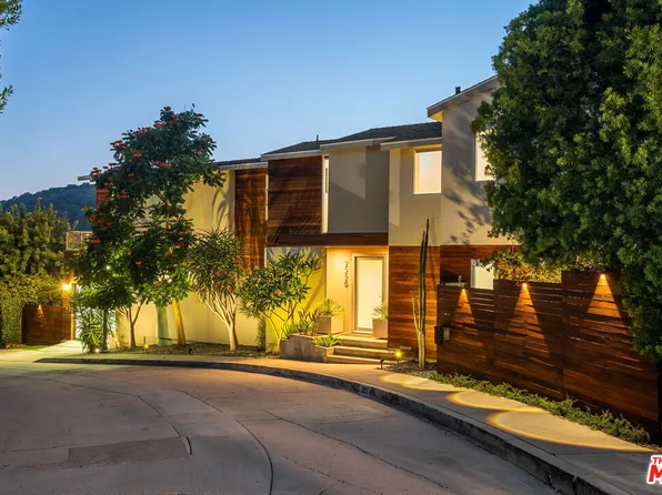 2229 Castilian Dr, Los Angeles, CA 90068